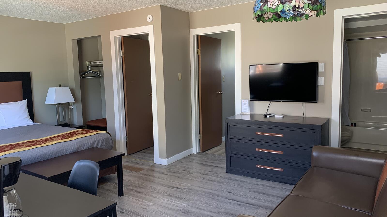 隆多汽车旅馆卧室